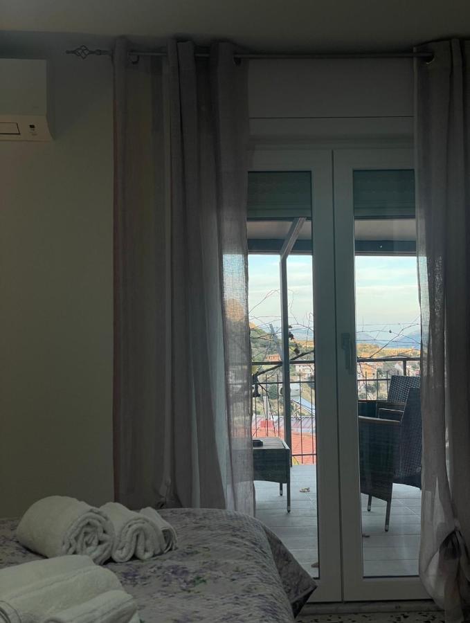 Affittacamere Il Vicoletto Aria Ona Villagrande Strisaili Exterior photo